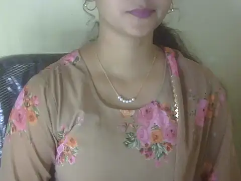 shimz  online show from November 14, 2025, 5:44 am