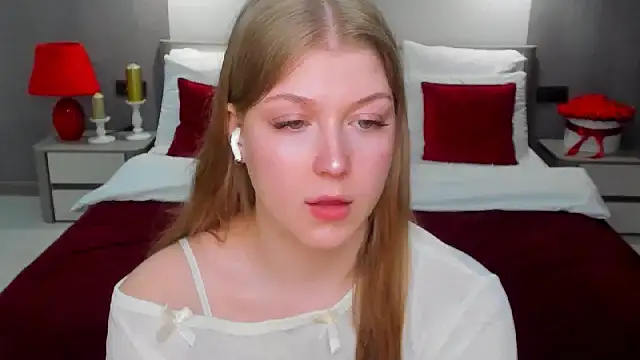 Stella Light online show from April 9, 2026, 6:58 pm