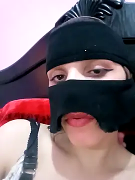 SandyAmr online show from April 8, 2026, 8:05 am