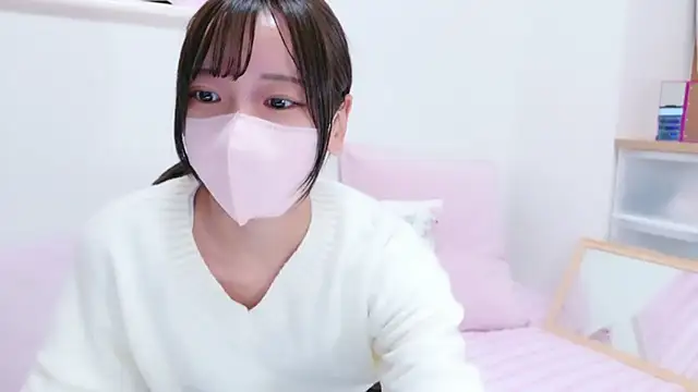 Snapshot of xKoharux chatting on November 7, 2025, 9:47 am xKoharux online show from November 7, 2025, 9:47 am