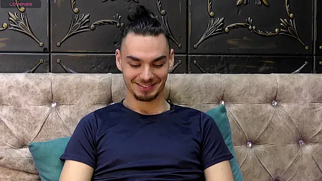 OceannHeart online show from November 28, 2025, 10:10 pm