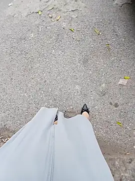 Mina-02 online show from October 25, 2025, 8:24 am