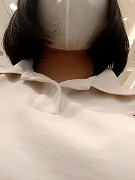 Mina-02 online show from November 26, 2025, 6:02 am