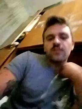 Camionista121998 online show from November 7, 2025, 11:08 pm