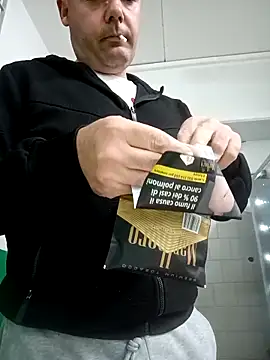 Romaeterna  online show from November 5, 2025, 5:05 pm