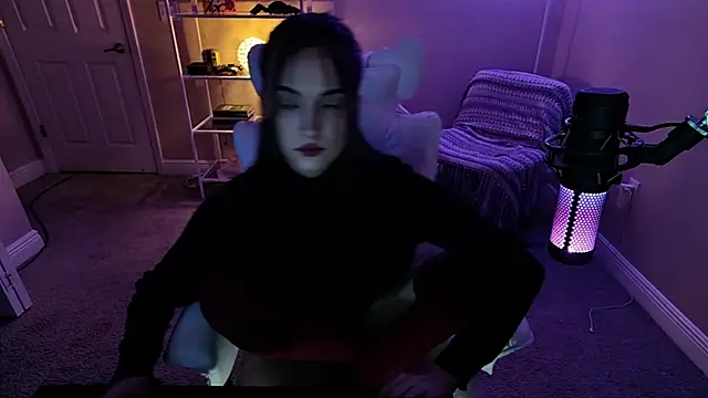 Snapshot of AngieFae_ chatting on February 13, 2026, 2:44 am AngieFae online show from February 13, 2026, 2:44 am