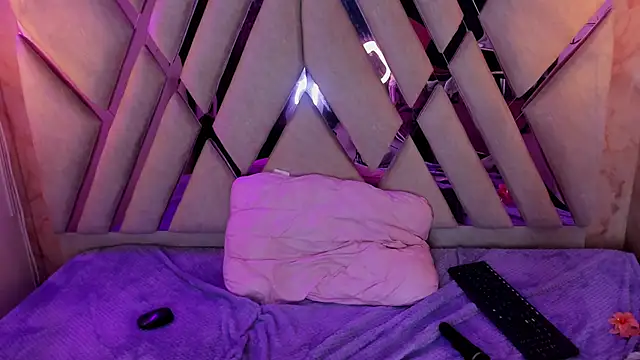 Isa doux online show from April 20, 2026, 5:32 am