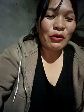 chipu06 online show from December 18, 2025, 1:15 pm