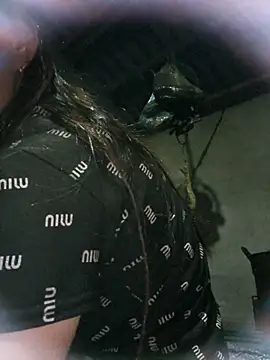 chipu06 online show from April 13, 2026, 10:36 pm