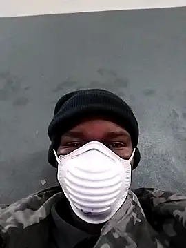 loVbRo1 online show from October 28, 2025, 10:52 pm