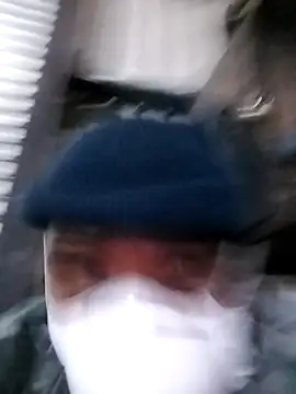 loVbRo1 online show from October 27, 2025, 10:33 pm