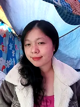 lisa-bae00 online show from November 19, 2025, 3:06 am