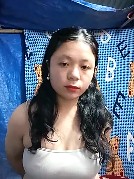 lisa-bae00 online show from December 5, 2025, 11:53 am