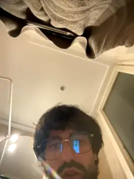 Snapshot of Paapii1098 chatting on November 3, 2025, 3:56 am Paapii1098 online show from November 3, 2025, 3:56 am