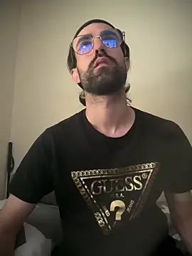 Paapii1098 online show from April 13, 2026, 4:00 pm