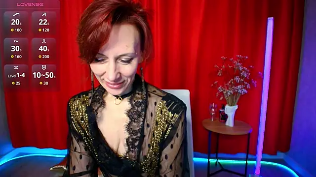 Snapshot of Scarlett_Snakee chatting on December 2, 2025, 3:19 am Scarlett Snakee online show from December 2, 2025, 3:19 am