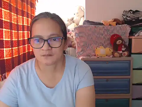 Snapshot of Kinkybela2025 chatting on February 18, 2026, 12:19 am Kinkybela2025 online show from February 18, 2026, 12:19 am