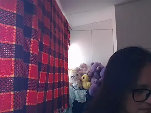 Kinkybela2025 online show from April 6, 2026, 3:57 am