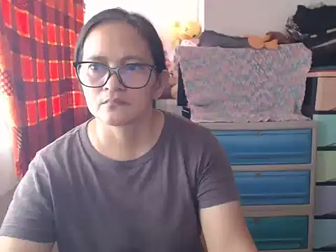 Snapshot of Kinkybela2025 chatting on March 2, 2026, 1:50 am Kinkybela2025 online show from March 2, 2026, 1:50 am