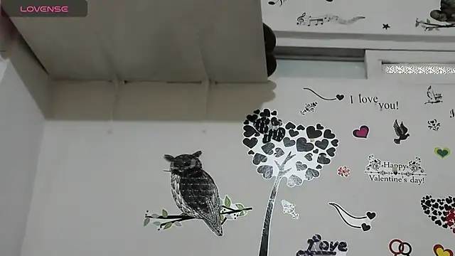 YAILIN 04 online show from February 20, 2026, 6:43 pm