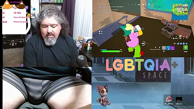 geekycastillo online show from November 12, 2025, 3:54 am