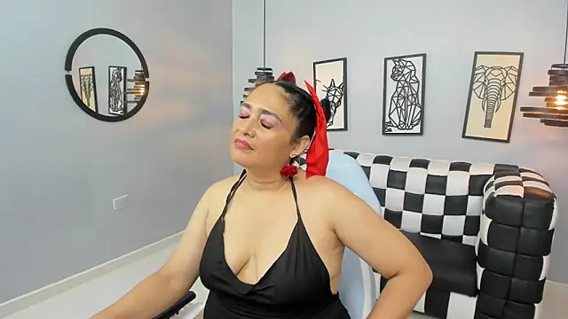 Bianca Millf online show from June 5, 2026, 5:01 am