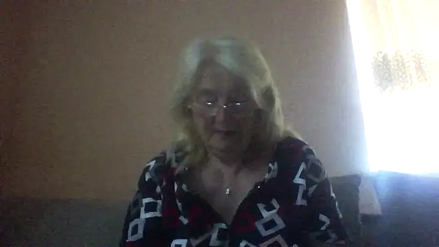 Snapshot of AmyLove353 chatting on July 9, 2026, 3:18 am AmyLove353 online show from July 9, 2026, 3:18 am