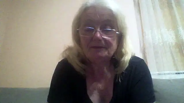 Snapshot of AmyLove353 chatting on June 30, 2026, 8:53 pm AmyLove353 online show from June 30, 2026, 8:53 pm