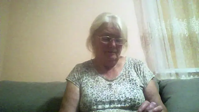 Snapshot of AmyLove353 chatting on July 28, 2026, 8:52 pm AmyLove353 online show from July 28, 2026, 8:52 pm