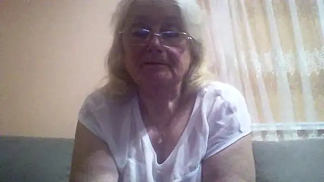 Snapshot of AmyLove353 chatting on April 30, 2026, 8:57 pm AmyLove353 online show from April 30, 2026, 8:57 pm