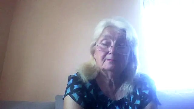 Snapshot of AmyLove353 chatting on July 14, 2026, 7:02 am AmyLove353 online show from July 14, 2026, 7:02 am