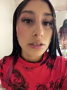 Violeet-Smith online show from November 12, 2025, 11:19 pm