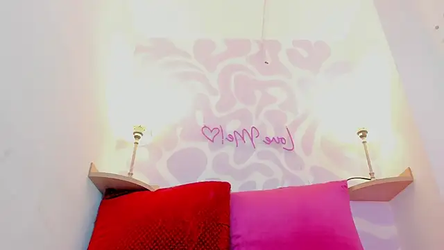 mia scarlett7 online show from October 29, 2025, 12:26 pm