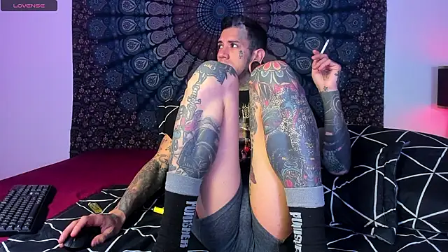 cleoo jhonny online show from February 10, 2026, 2:43 am