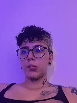 Abby Evanns1 online show from November 18, 2025, 8:34 pm