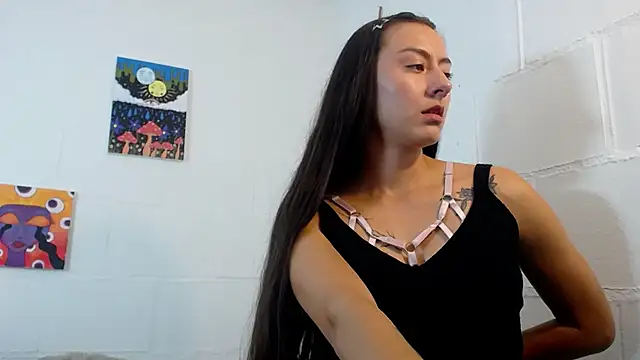 Snapshot of _IR1S_ chatting on October 24, 2025, 9:03 pm IR1S online show from October 24, 2025, 9:03 pm