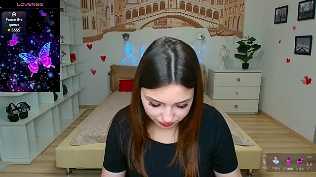 KittyShenson online show from April 9, 2026, 12:00 pm