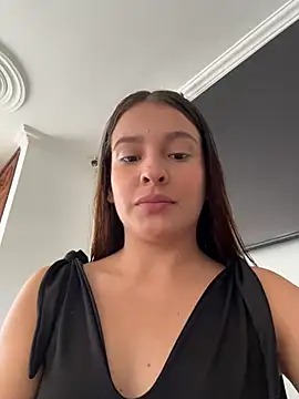 Talia Bonet online show from June 1, 2026, 2:50 pm