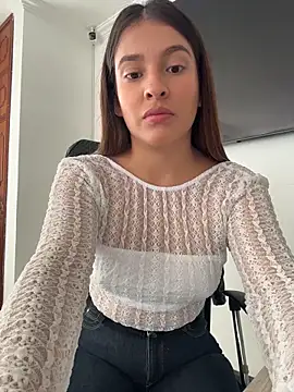 Talia Bonet online show from May 20, 2026, 1:08 pm