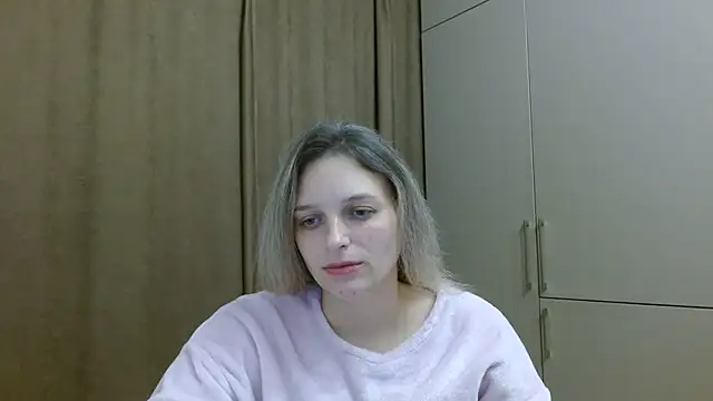 ElisSky301 online show from November 9, 2025, 8:35 pm