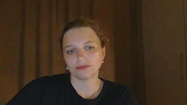 Snapshot of ElisSky301 chatting on June 2, 2026, 7:36 pm ElisSky301 online show from June 2, 2026, 7:36 pm