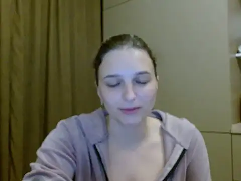 ElisSky301 online show from November 16, 2025, 9:19 pm