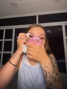 Beella1  online show from January 13, 2026, 11:36 am