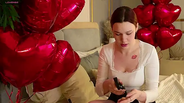 Snapshot of KoriPaul chatting on February 15, 2026, 6:47 am KoriPaul online show from February 15, 2026, 6:47 am