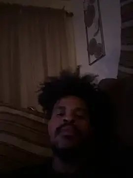 Snapshot of Mrmakeherwet_Tez chatting on March 2, 2026, 10:00 am Mrmakeherwet Tez online show from March 2, 2026, 10:00 am