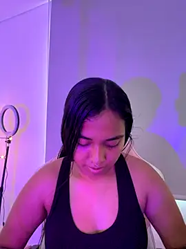 aly nicols online show from October 31, 2025, 10:16 pm