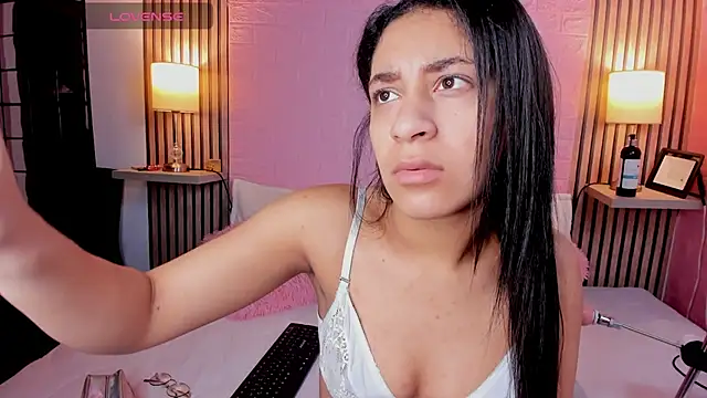 medussa sexi online show from November 17, 2025, 3:43 am