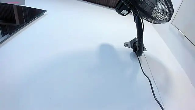 mirandaduboiss online show from April 10, 2026, 4:58 pm