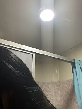 Chuchii05 online show from November 4, 2025, 9:18 pm