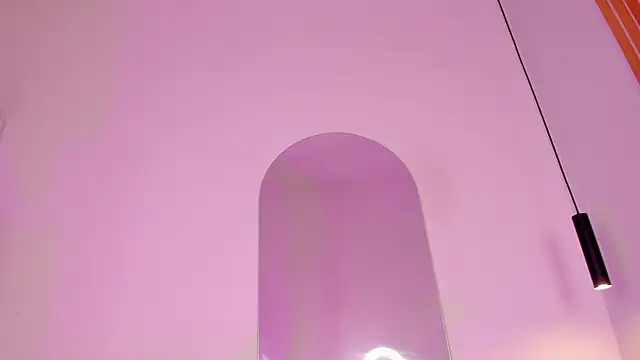 Miss ambrer  online show from April 18, 2026, 4:26 am